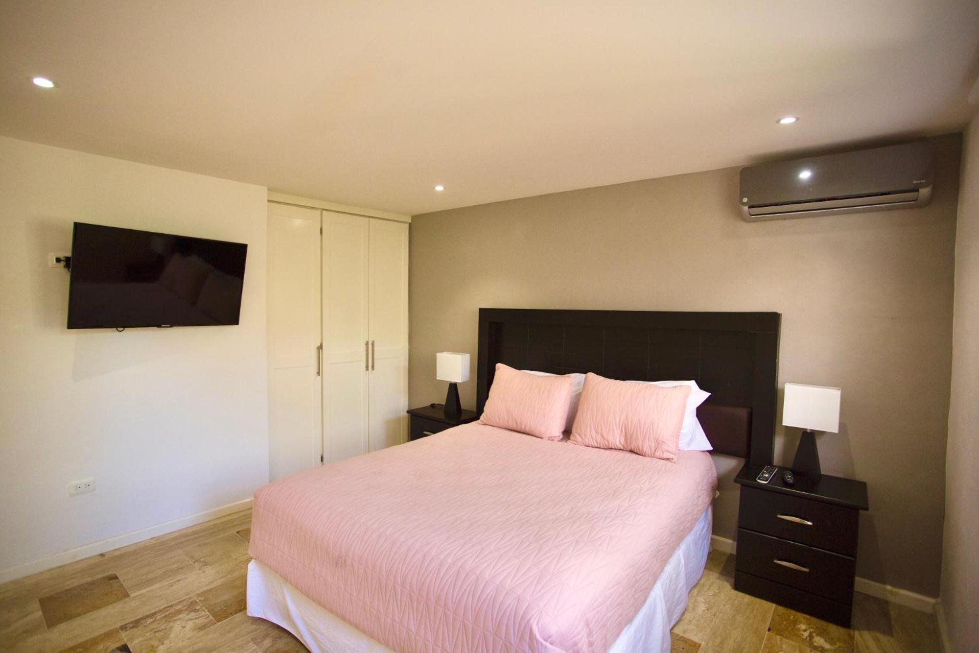 Cozy Loft With Pool, One Block From The Beach! Cancún Exteriér fotografie
