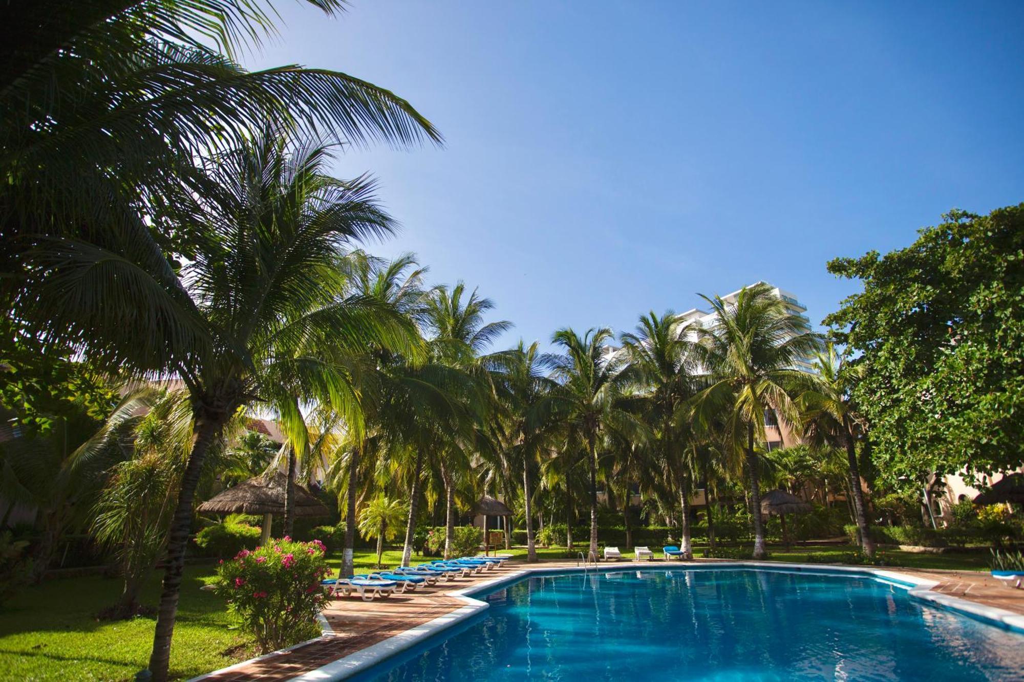 Cozy Loft With Pool, One Block From The Beach! Cancún Exteriér fotografie
